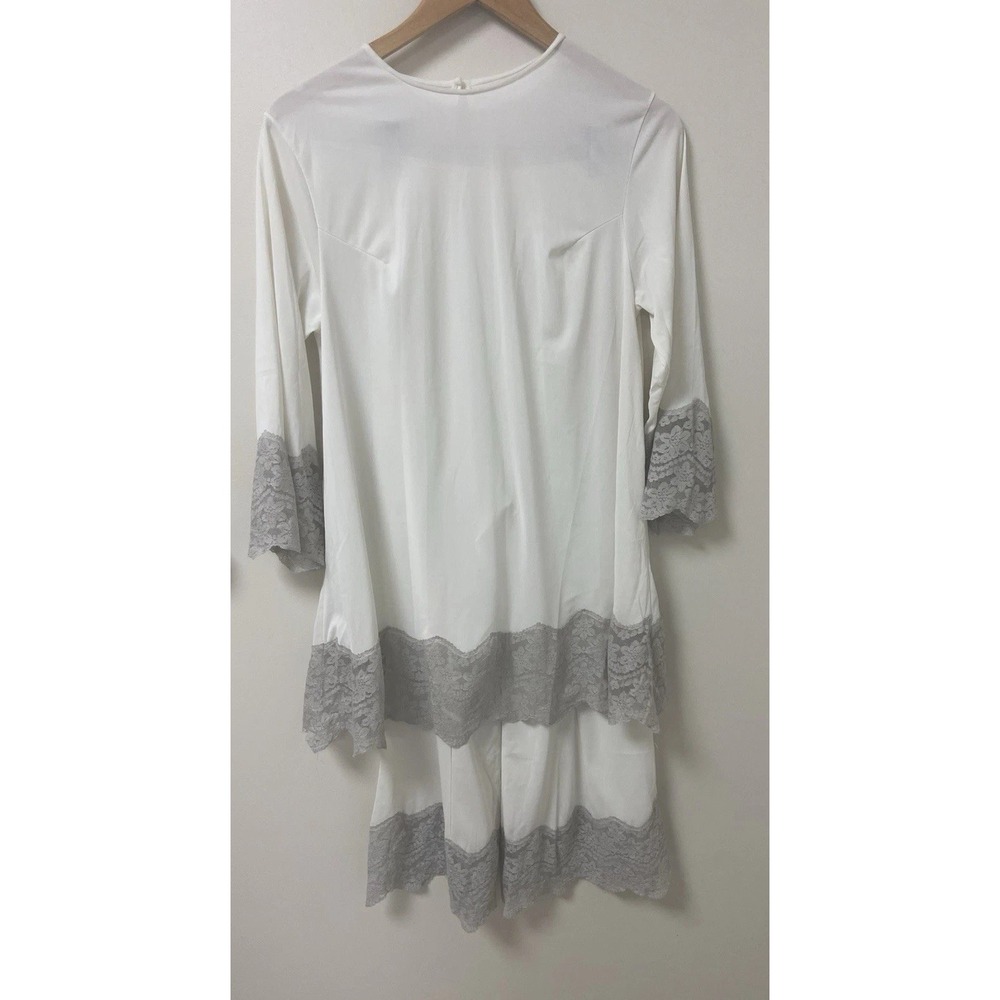 Vtg 60s 70s Gilead Nylon Silky Cream Pajama Set 5" Gray Lace Trim 2 Piece Medium